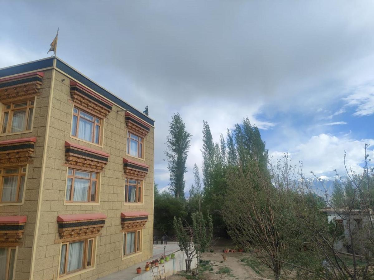 Hotel Alpine Ladakh Λεχ Εξωτερικό φωτογραφία